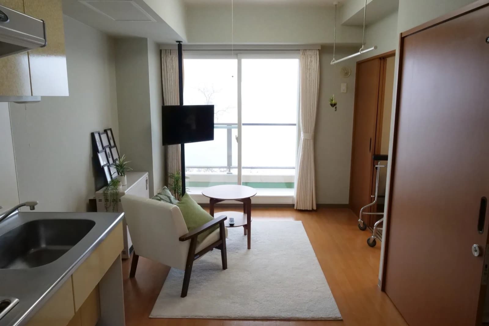 キッチン付きの広いお部屋