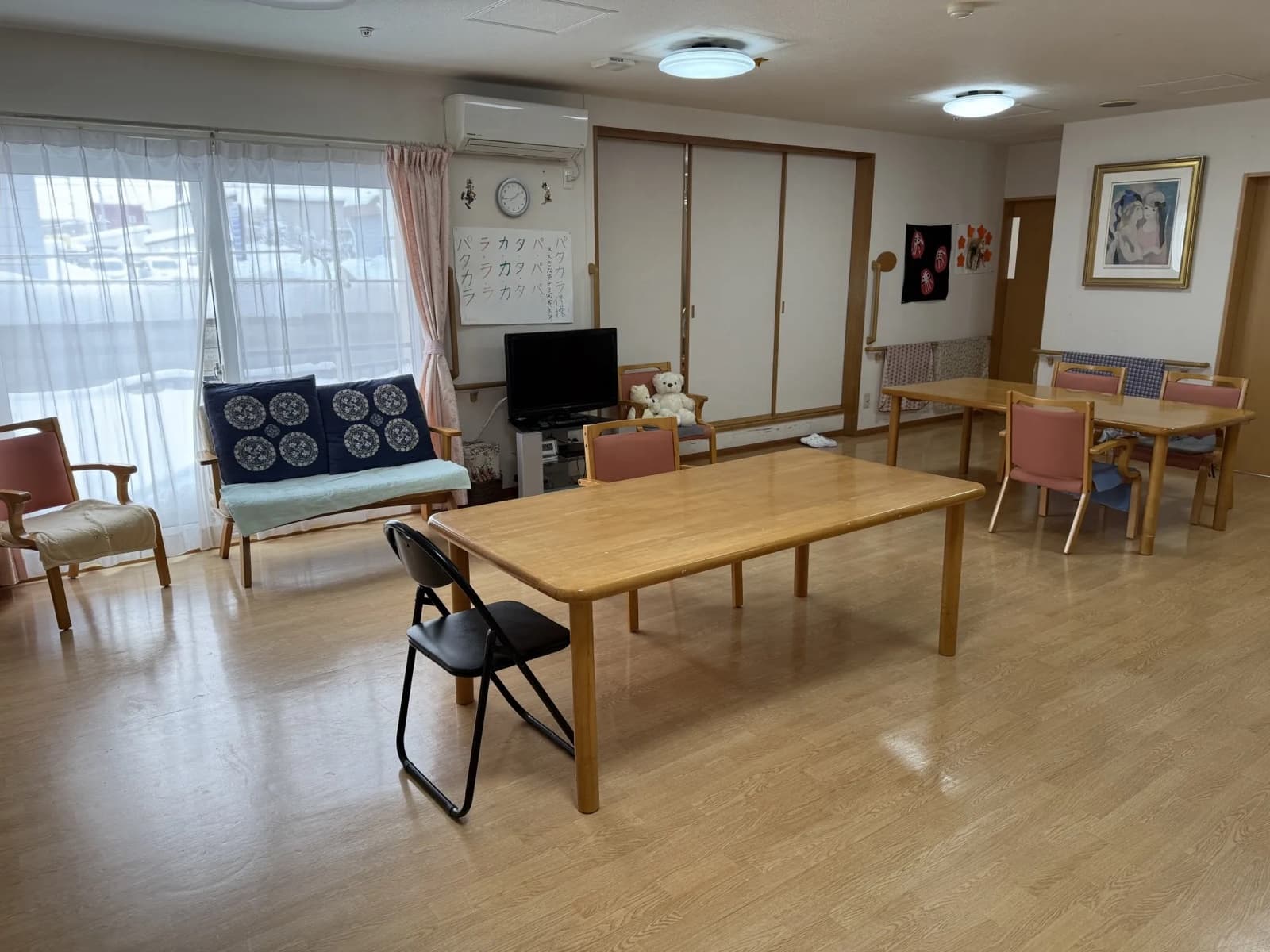 居間と台所が隣り合う間取り