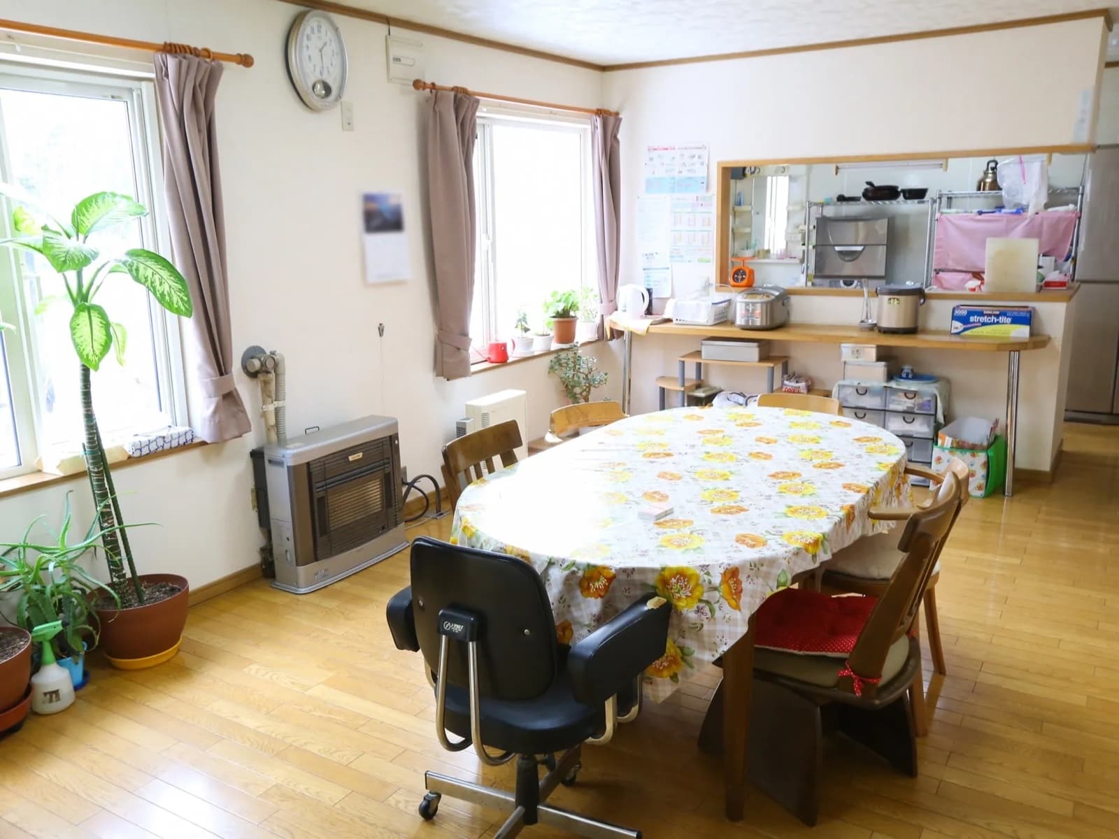 12名の共同生活