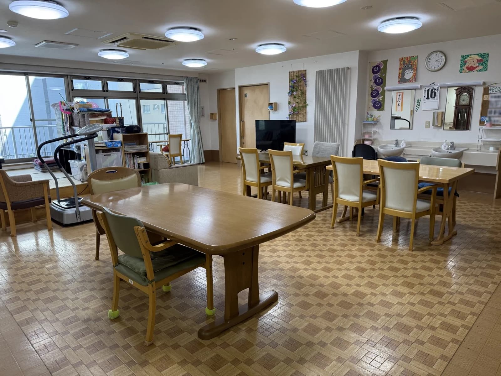 広めの食堂兼居間