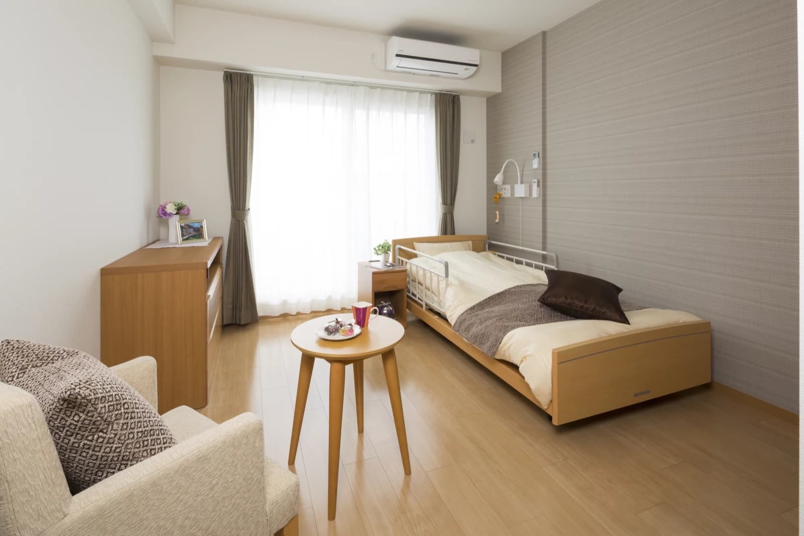 睡眠センサー付きの電動ベッド